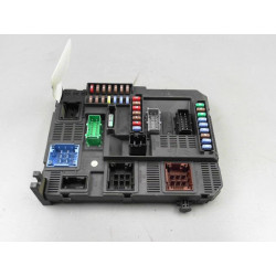 PLATINE FUSIBLE AV
