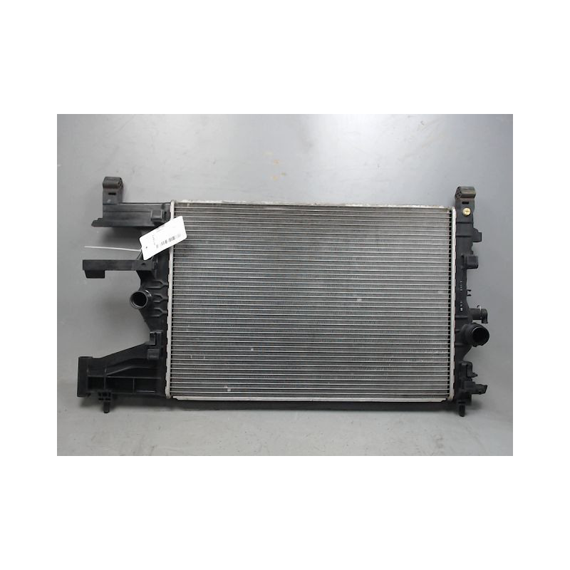 RADIATEUR OPEL ASTRA