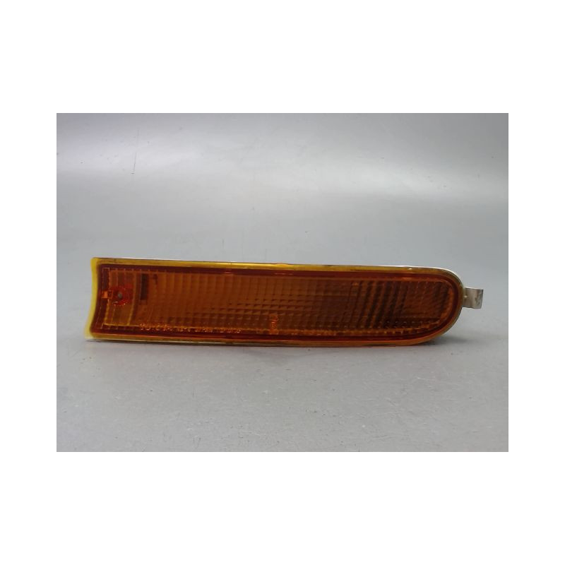 CLIGNOTANT GAUCHE TOYOTA RAV4 BREAK I Phase 1 1994-1997