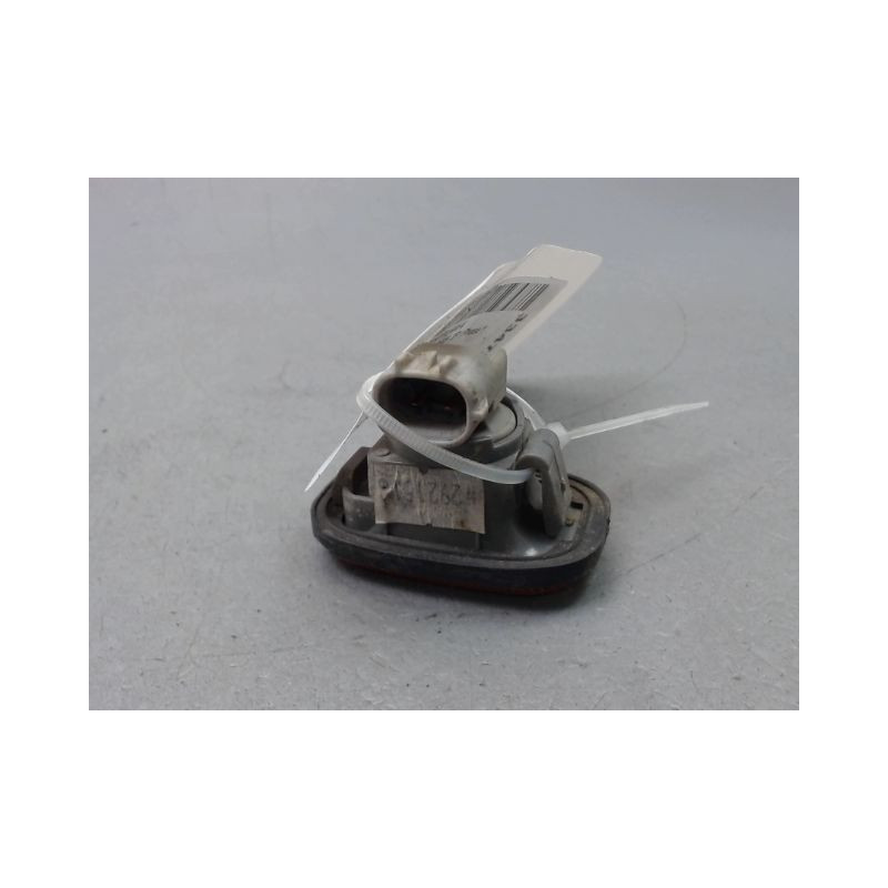 REPETITEUR AILE DROIT TOYOTA RAV4 BREAK I Phase 1 1994-1997