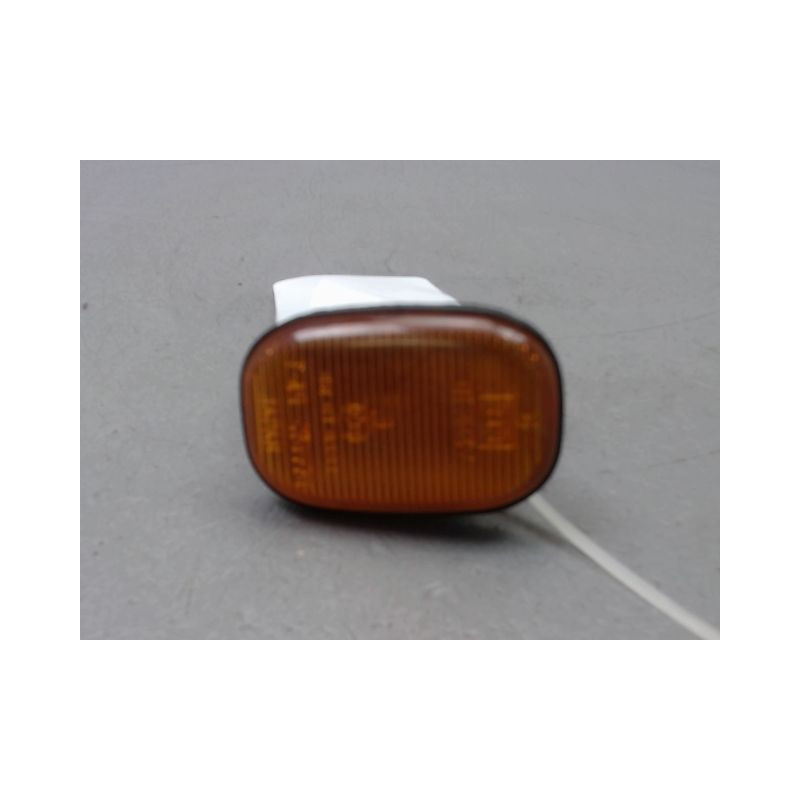 REPETITEUR AILE GAUCHE TOYOTA RAV4 BREAK I Phase 1 1994-1997