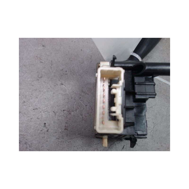 COMMANDE CLIGNOTANT TOYOTA YARIS VERSO -2003