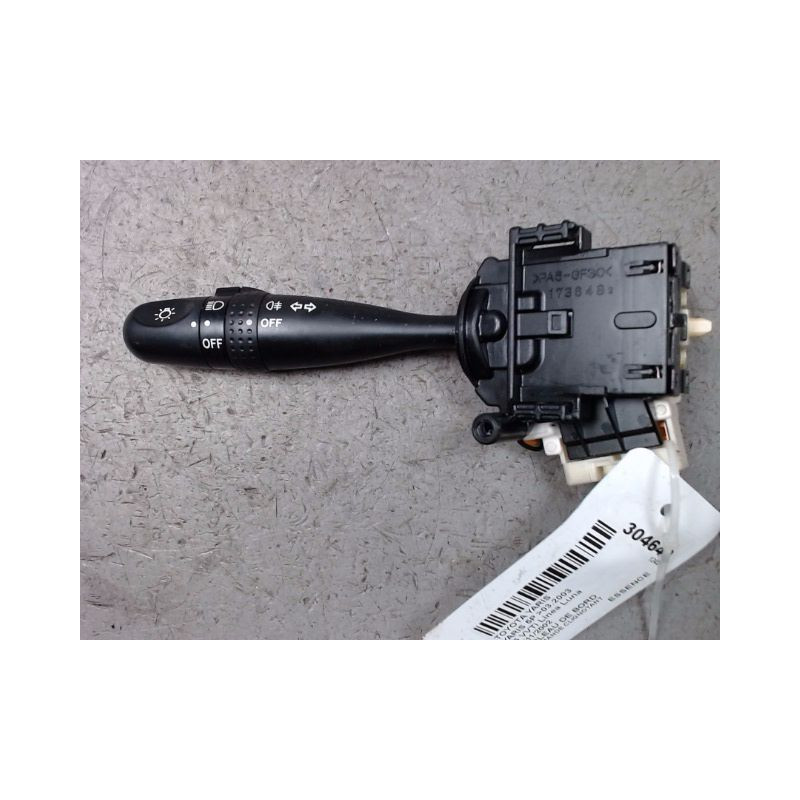 COMMANDE CLIGNOTANT TOYOTA YARIS -2003