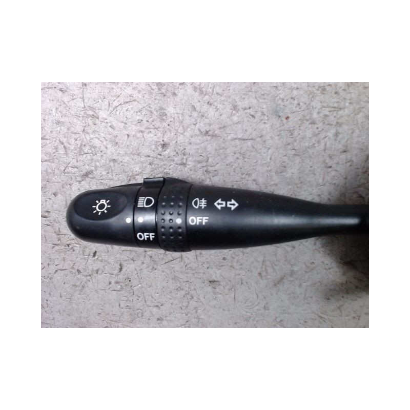 COMMANDE CLIGNOTANT TOYOTA YARIS -2003