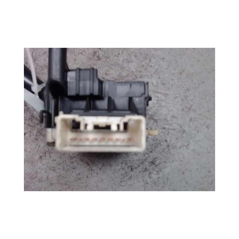 COMMANDE CLIGNOTANT TOYOTA YARIS -2003