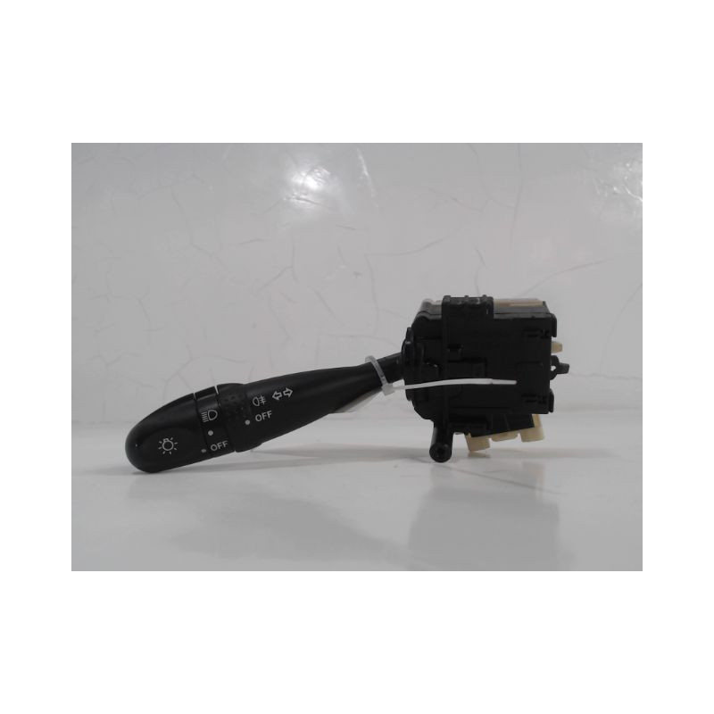 COMMANDE CLIGNOTANT TOYOTA YARIS -2003