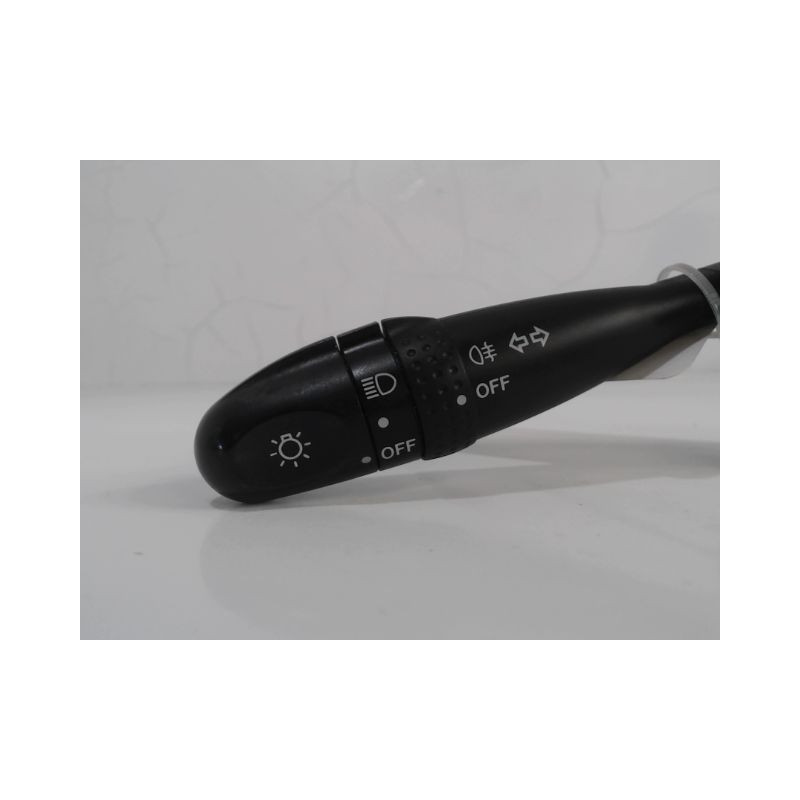 COMMANDE CLIGNOTANT TOYOTA YARIS -2003