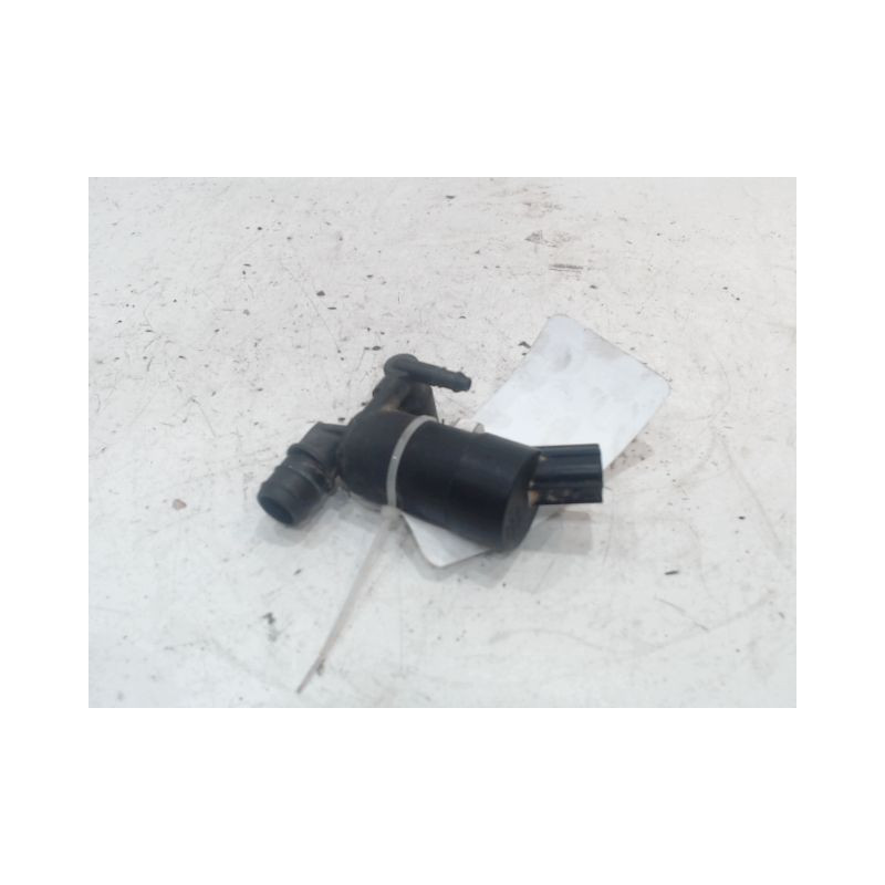 POMPE LAVE-GLACE AVANT FORD FOCUS