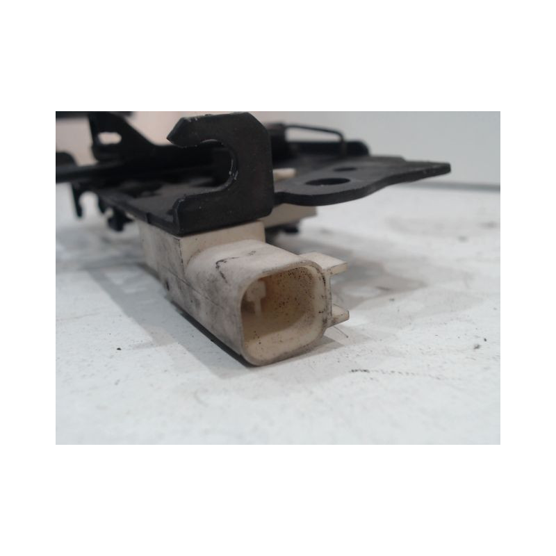 SERRURE CAPOT FORD FOCUS
