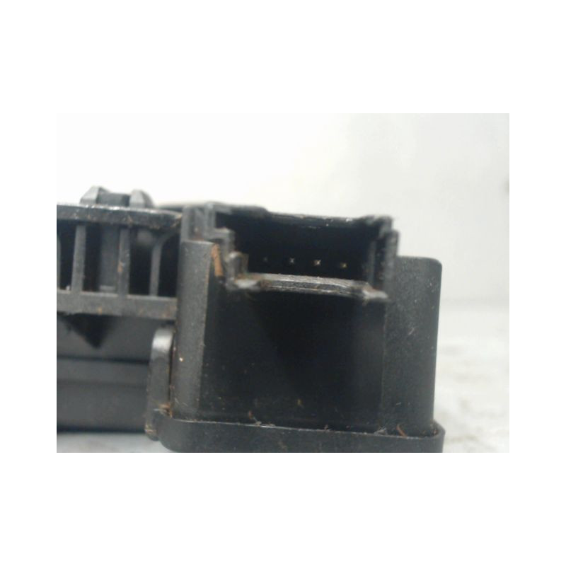 SERRURE HAYON  B.M.W. SERIE 1