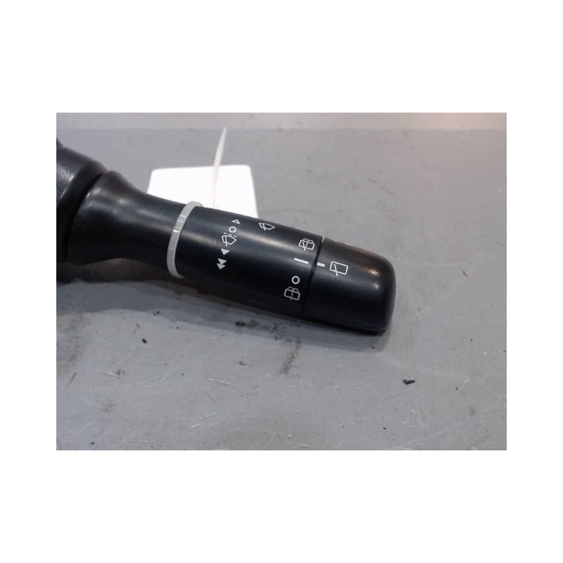 COMMANDE ESSUIE GLACE TOYOTA YARIS
