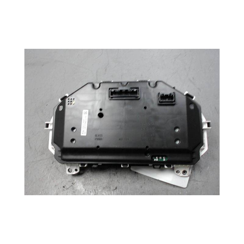 BLOC COMPTEURS TOYOTA YARIS