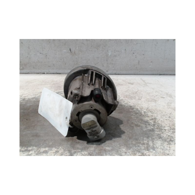 PHARE ANTIBROUILLARD AVANT DROIT TOYOTA YARIS -2003