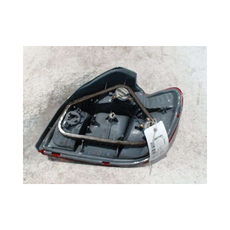 FEU ARRIERE GAUCHE  TOYOTA YARIS -2003
