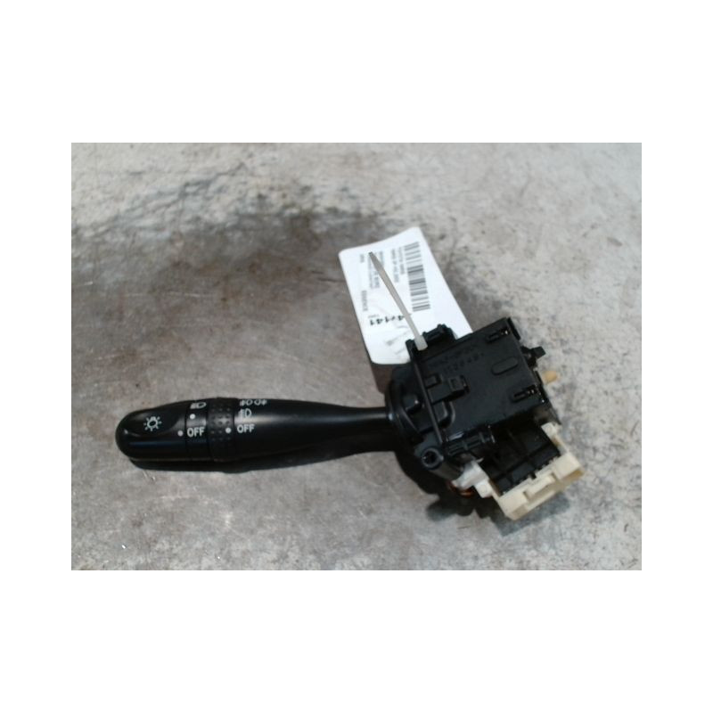 COMMANDE CLIGNOTANT TOYOTA YARIS -2003