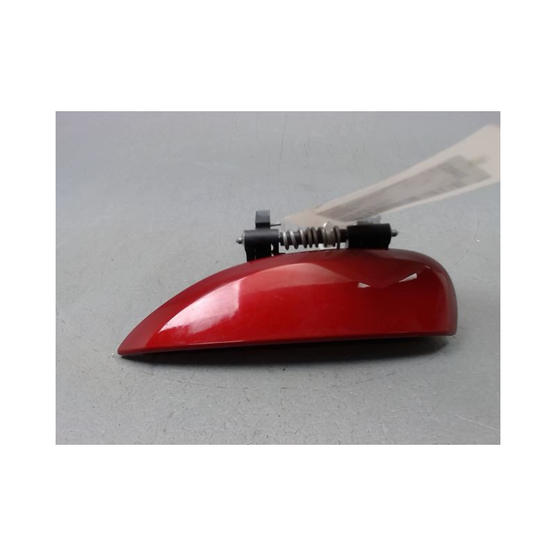 POIGNEE EXTERIEURE PORTE AVANT GAUCHE DACIA DUSTER 2010-