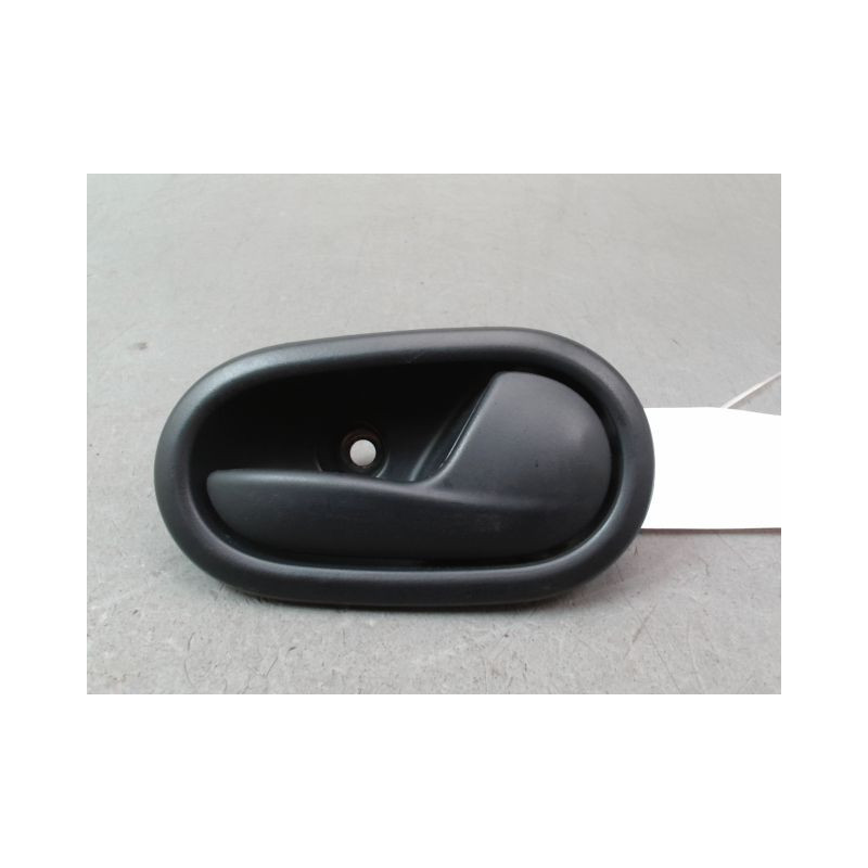 POIGNEE INTERIEURE PORTE AVANT DROIT DACIA SANDERO II Phase 1 2012-...
