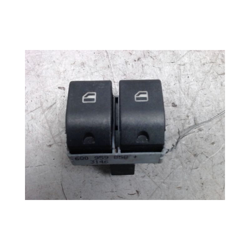 COMMANDE LEVE-GLACE PORTE AVG VOLKSWAGEN POLO 4 PHASE 2 ESSENCE