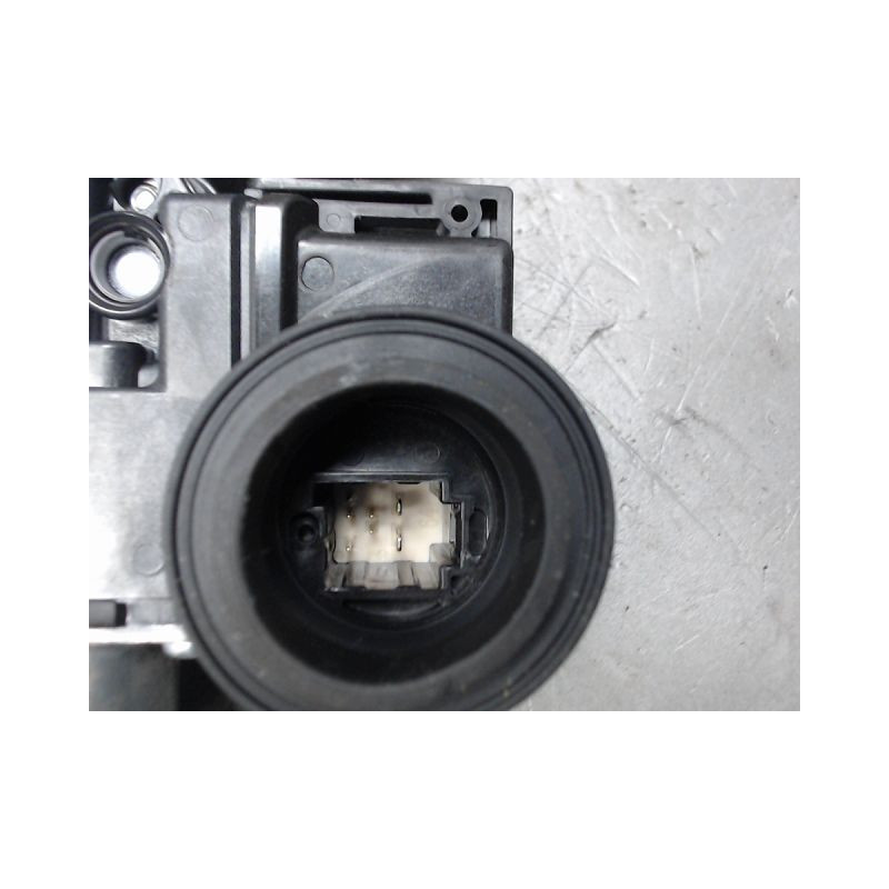 MECANISME+MOTEUR LEVE-GLACE ARRIERE DROIT TOYOTA YARIS CRO