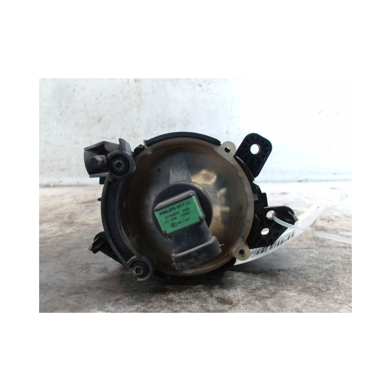 PHARE ANTIBROUILLARD AVANT DROIT MERCEDES CLASSE A 2001 -