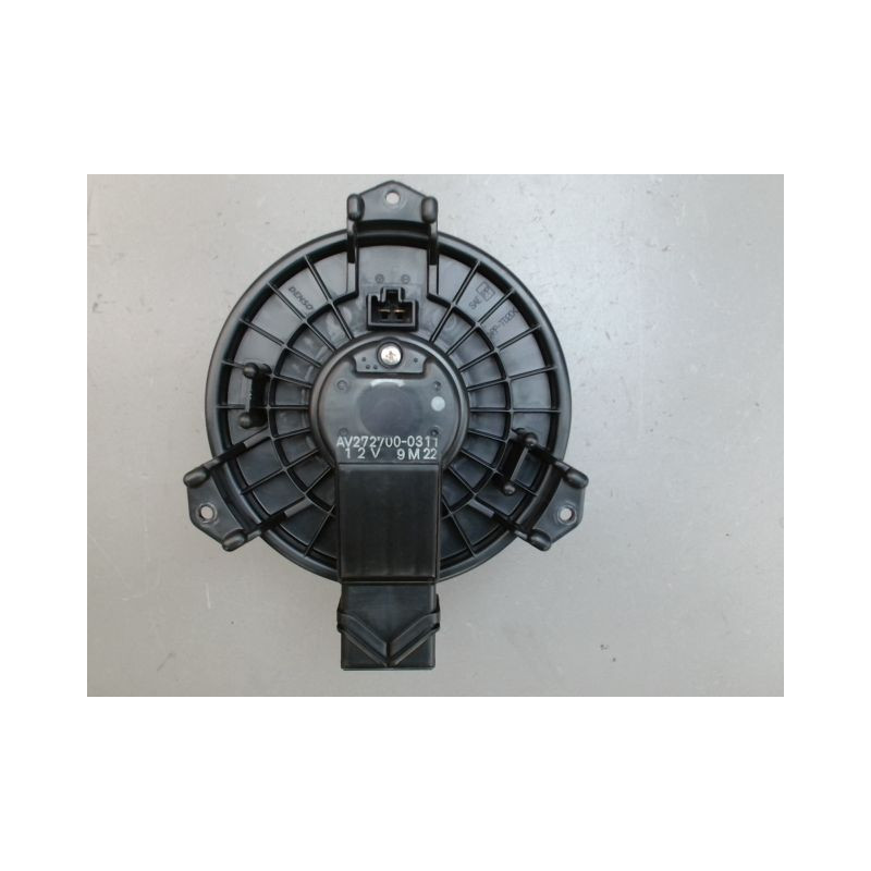 MOTEUR VENTILATEUR CHAUFFAGE TOYOTA YARIS