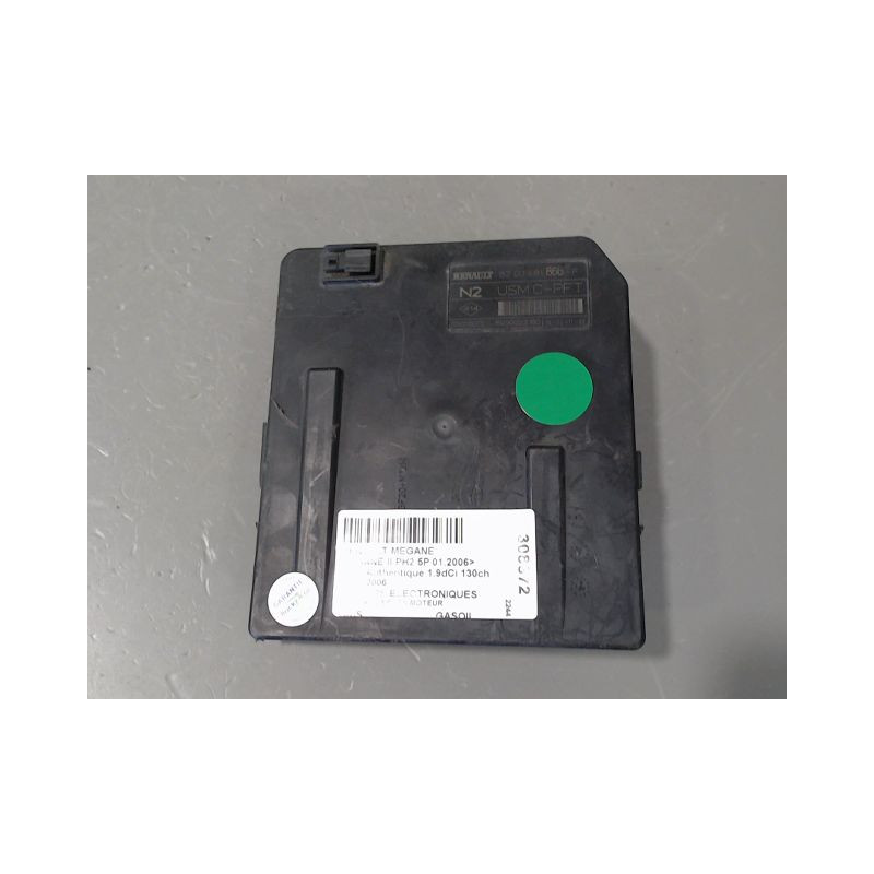 BOITE A FUSIBLES RENAULT MEGANE II PH2 2006-