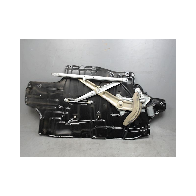 MECANISME+MOTEUR LEVE-GLACE AVANT GAUCHE DAIHATSU CUORE