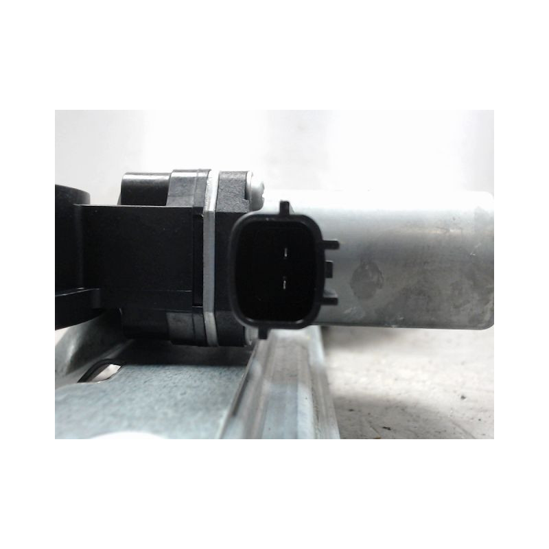 MECANISME+MOTEUR LEVE-GLACE ARRIERE DROIT DACIA LODGY