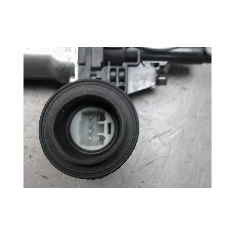 MECANISME+MOTEUR LEVE-GLACE AVANT DROIT TOYOTA YARIS