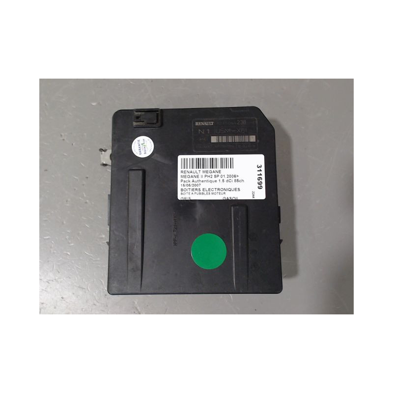 BOITE A FUSIBLES RENAULT MEGANE II PH2 2006-