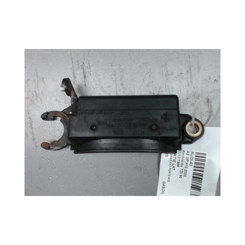 POIGNEE EXTERIEURE PORTE AVANT GAUCHE AUDI A3 -2000