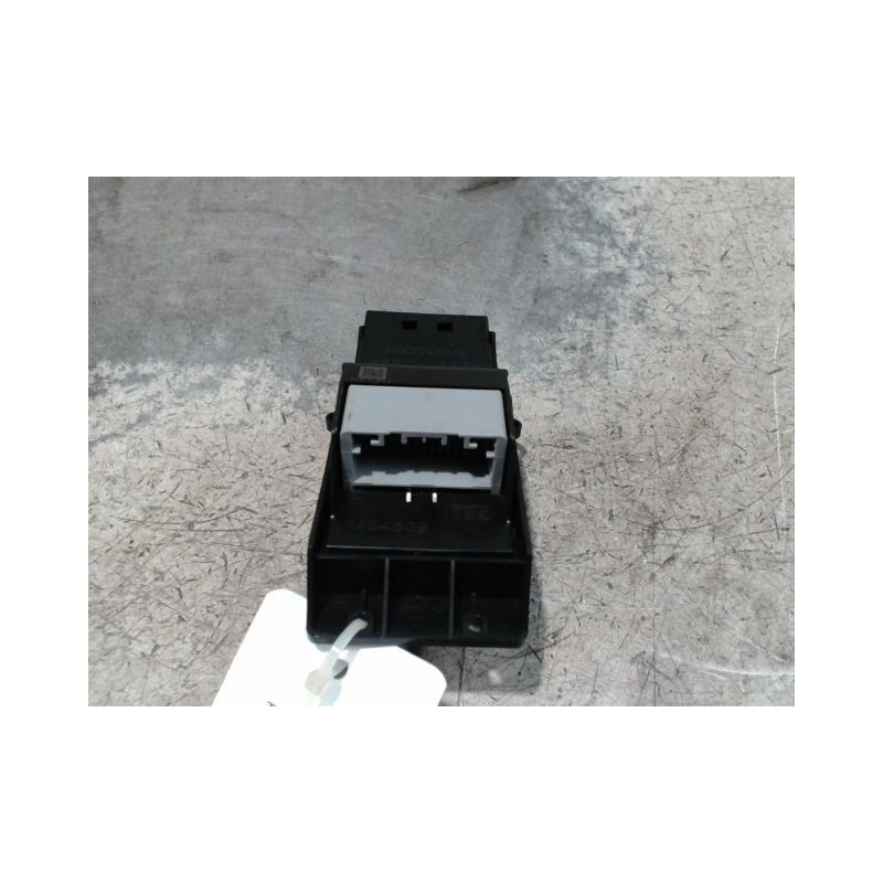 COMMANDE LEVE-GLACE PORTE AVD HONDA JAZZ