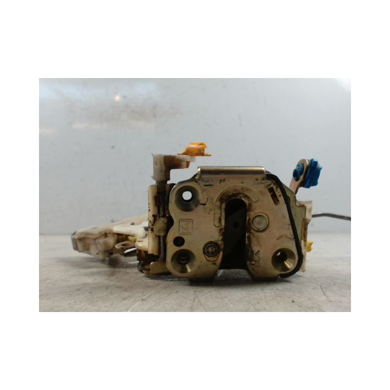 SYSTEME CONDAMNATION AVANT GAUCHE NISSAN TERRANO II 99-2002