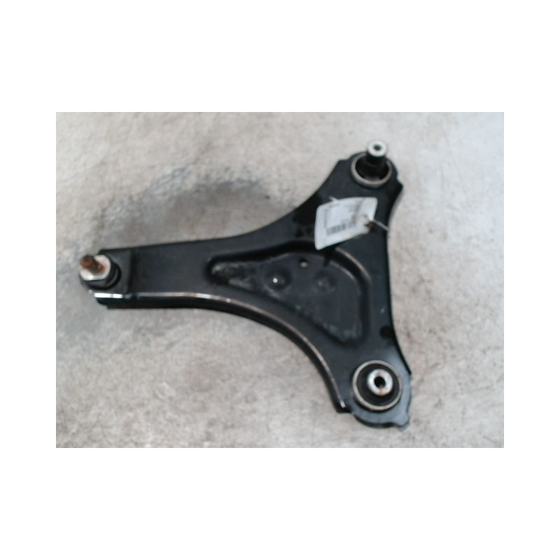 TRIANGLE INFERIEUR AVANT GAUCHE SMART FORFOUR