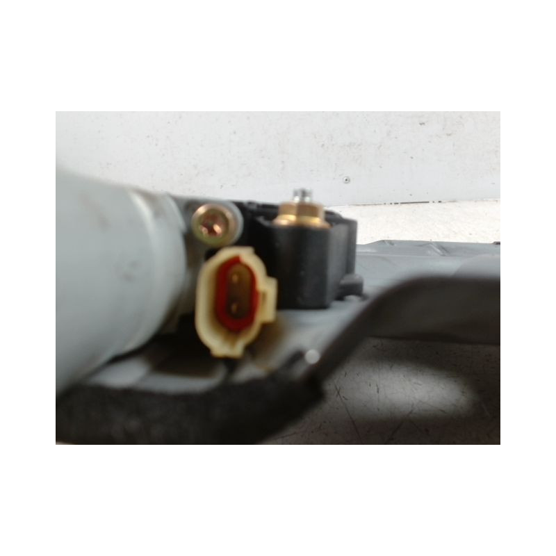MECANISME+MOTEUR LEVE-GLACE AVANT GAUCHE HYUNDAI TRAJET