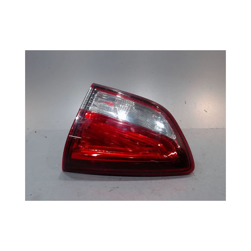 FEU ARRIERE INTERIEUR DROIT RENAULT CLIO