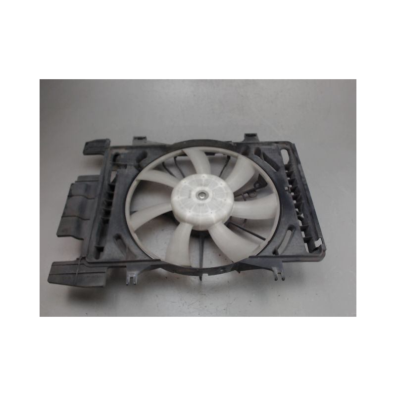 MOTEUR VENTILATEUR RADIATEUR TOYOTA YARIS