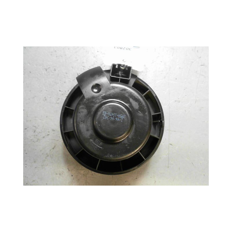MOTEUR VENTILATEUR CHAUFFAGE FORD FOCUS