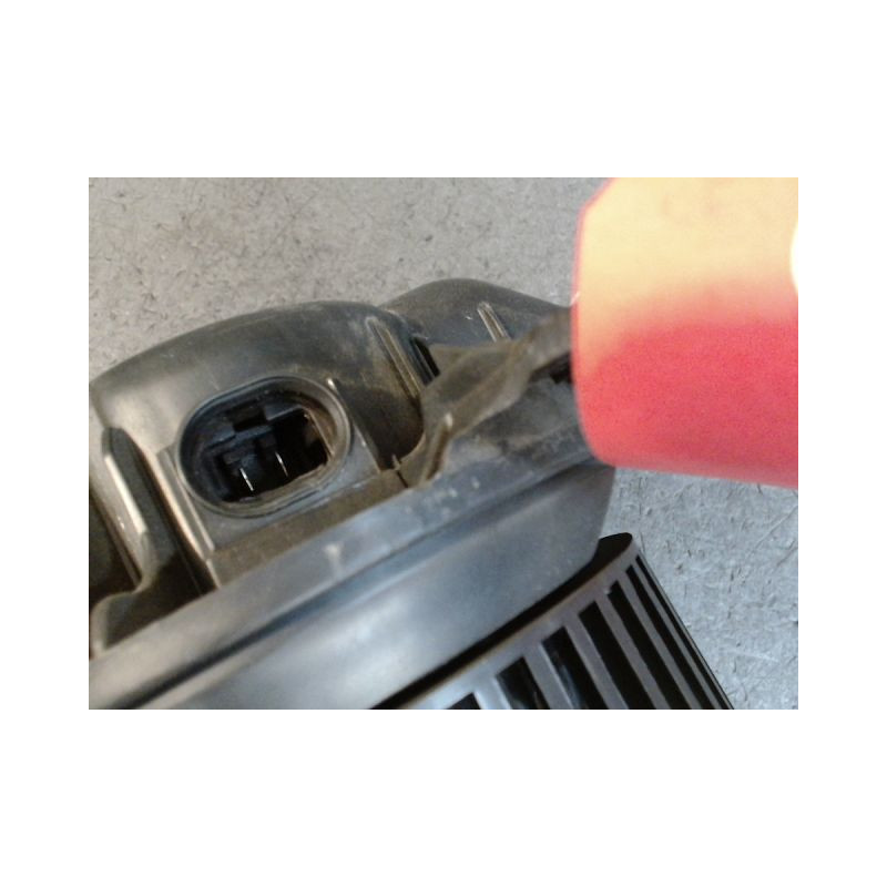 MOTEUR VENTILATEUR CHAUFFAGE RENAULT MEGANE