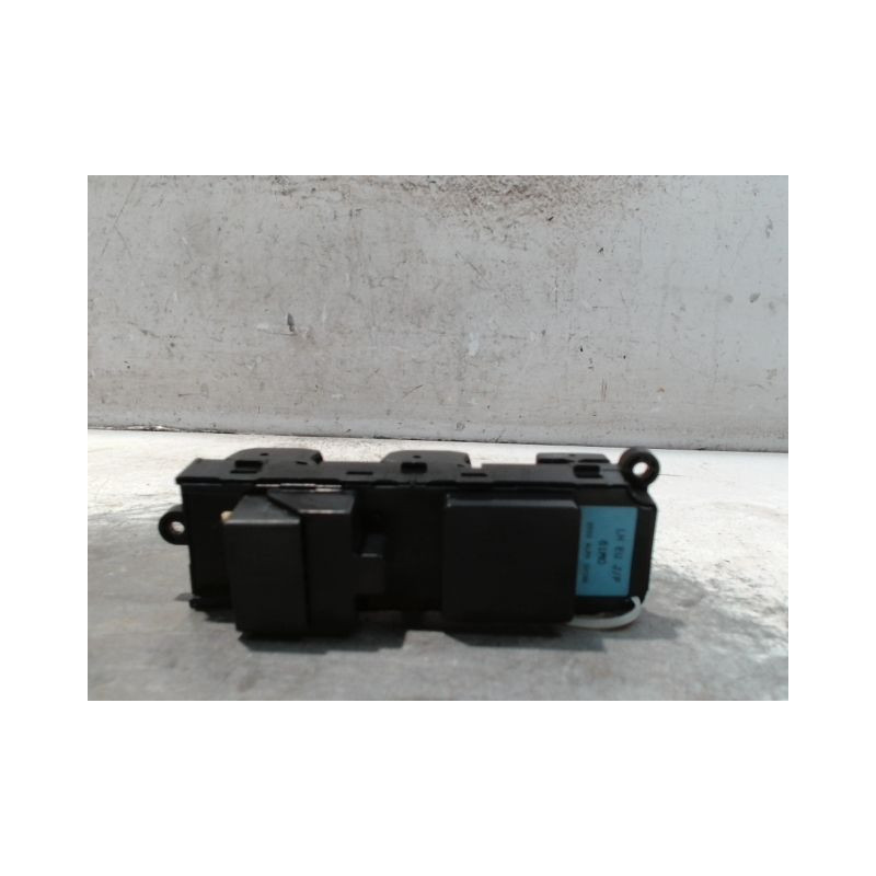 COMMANDE LEVE-GLACE PORTE AVG SUZUKI SX4
