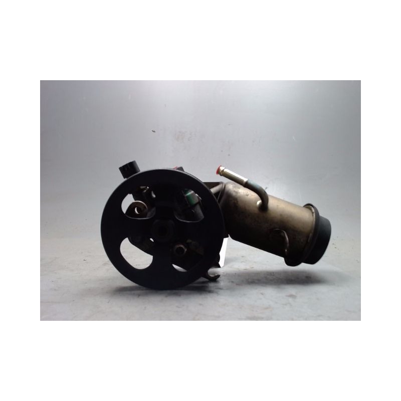 POMPE DIRECTION ASSISTEE TOYOTA YARIS VERSO 2003-