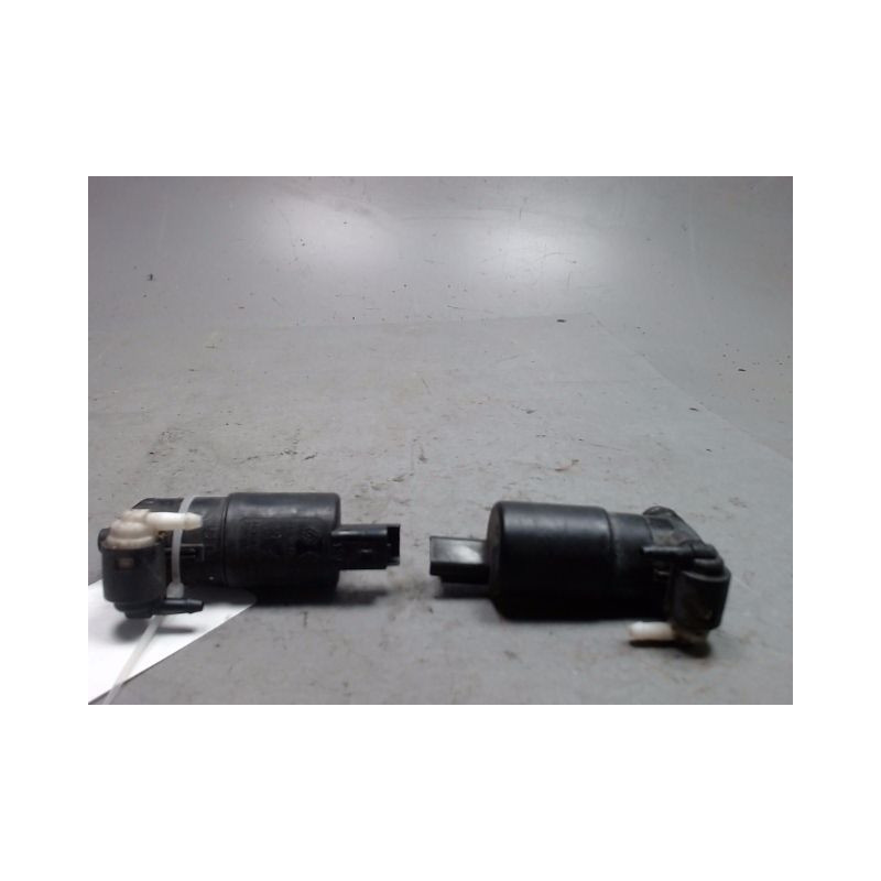 POMPE LAVE-GLACE AVANT RENAULT CLIO