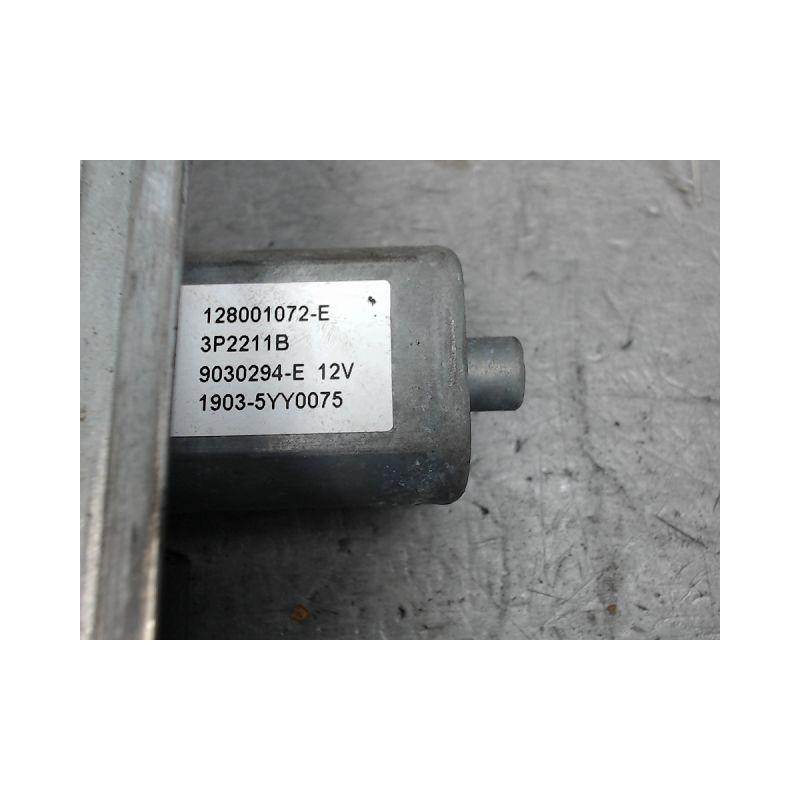 MECANISME+MOTEUR LEVE-GLACE AVANT GAUCHE RENAULT CLIO IV 2012-