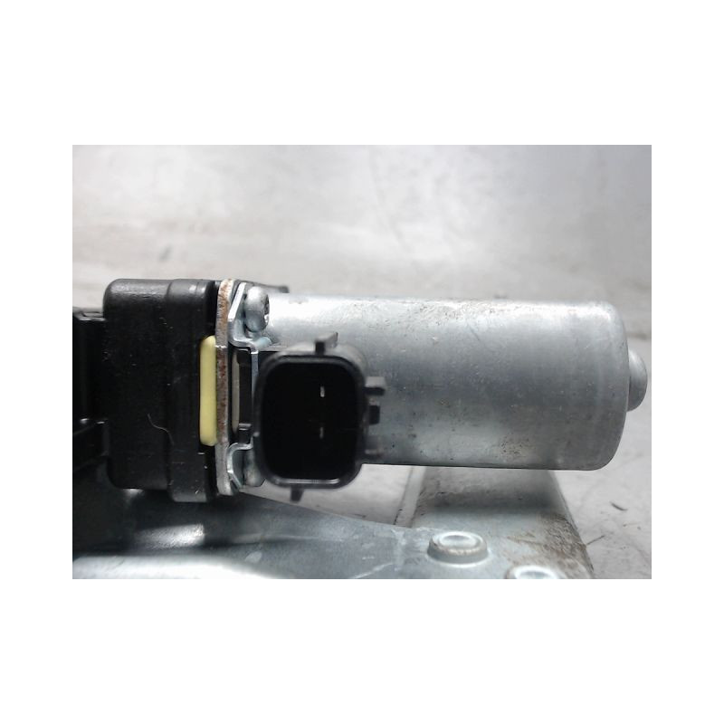 MECANISME+MOTEUR LEVE-GLACE AVANT DROIT DACIA SANDERO