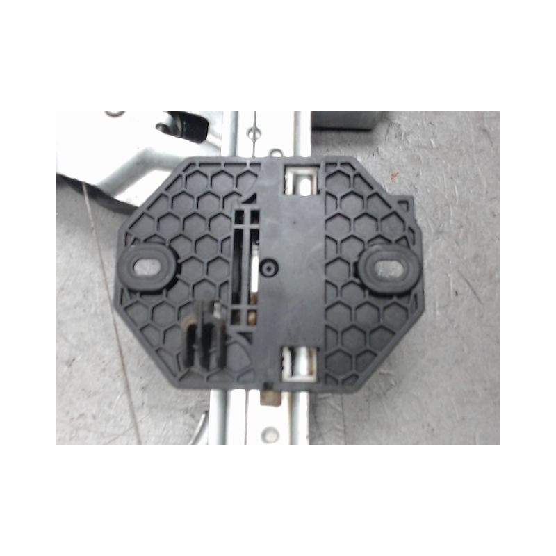 MECANISME+MOTEUR LEVE-GLACE ARRIERE GAUCHE DACIA SANDERO