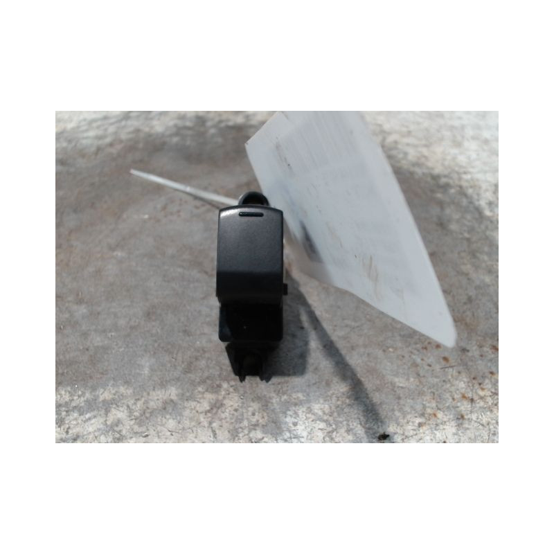 COMMANDE LEVE-GLACE PORTE ARD NISSAN NOTE