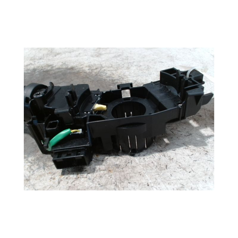 COMMANDE CLIGNOTANT TOYOTA VERSO 2010-