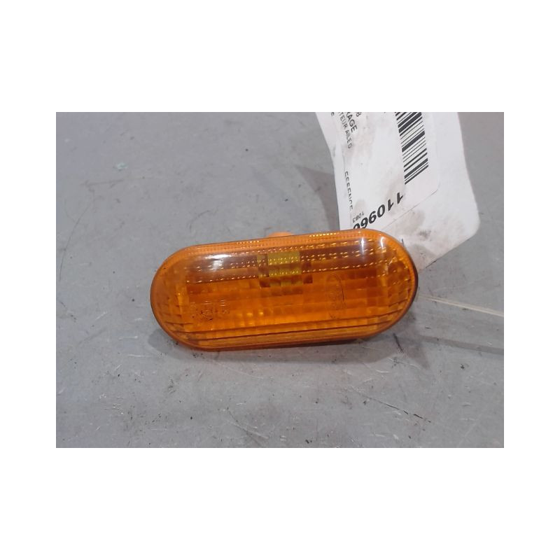 REPETITEUR AILE DROIT FORD FIESTA