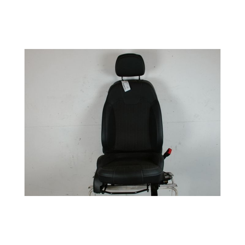 SIEGE AVANT DROIT OPEL ADAM