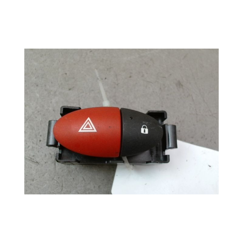 BOUTON DE WARNING RENAULT TWINGO II Phase 2 2011-2014